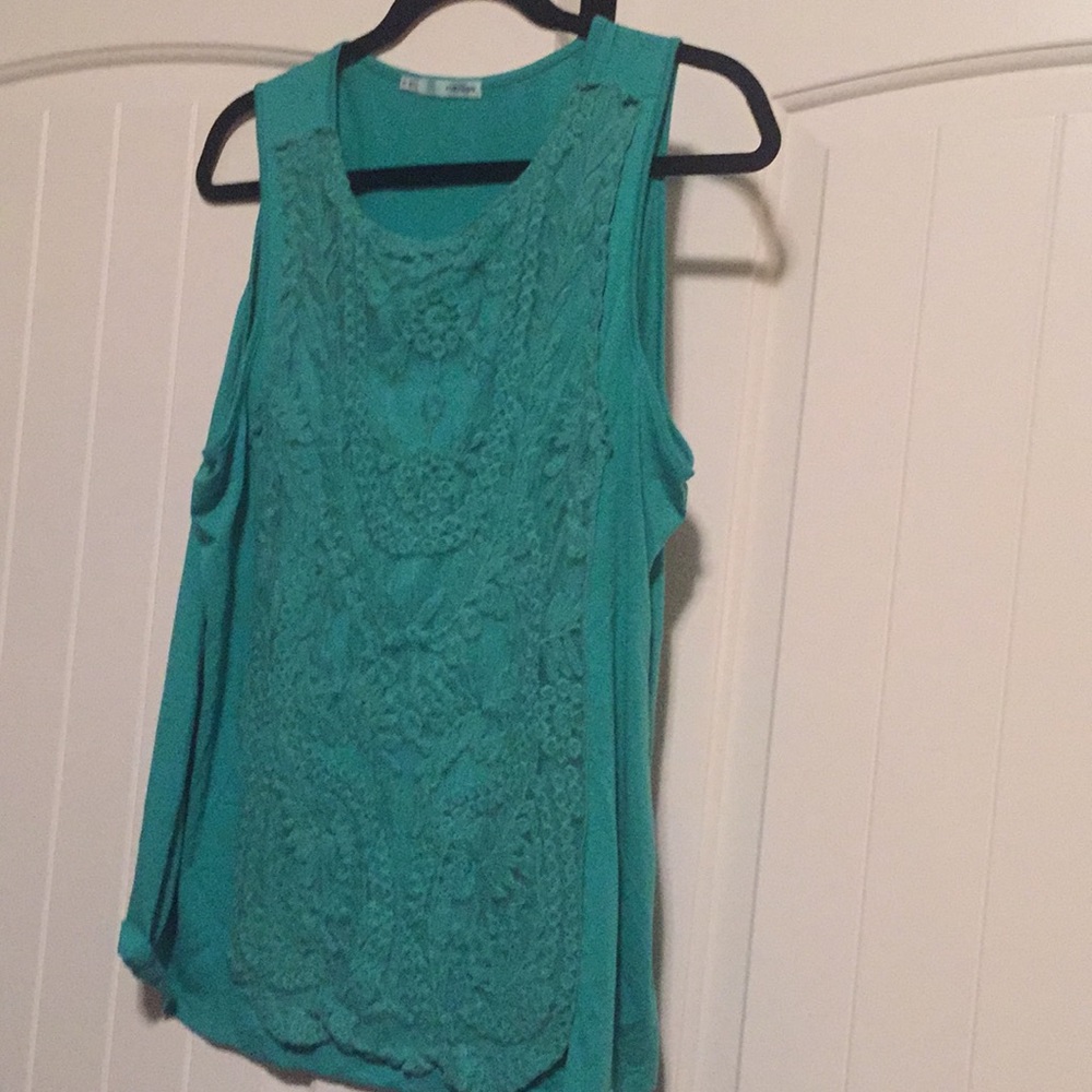 Lace layered teal sleeveless top